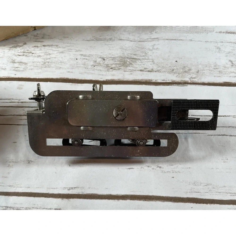 Vintage Singer Buttonhole Attachment in‎ Original Box Sweing Machine Accessory